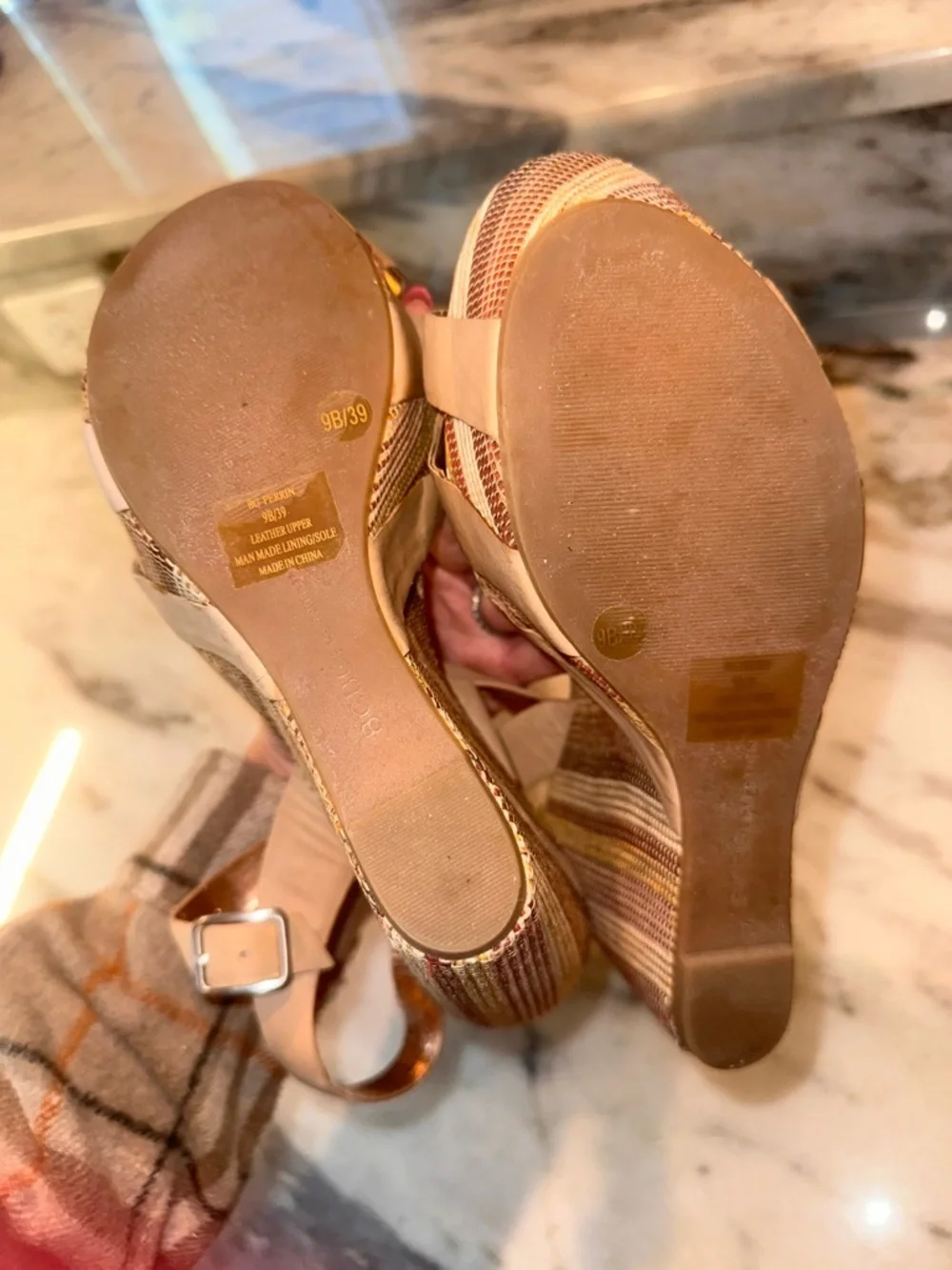 BCBGeneration elegant beige